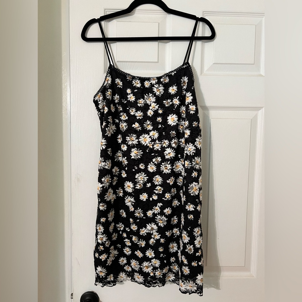 NWT UO Daisy Lace Bodycon Mini Dress Size XL